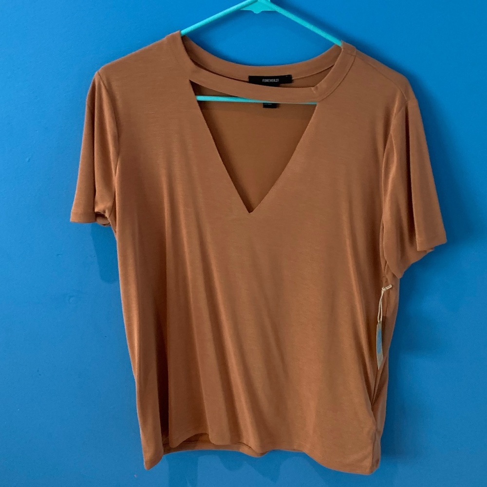 Forever 21 V-neck t-shirt